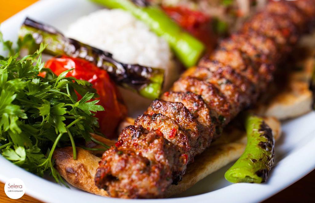 Hotel Tayfun 아나무르 외부 사진